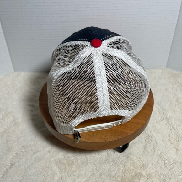 Buc-ee's Red and Black Cap - Picture 3 of 6